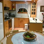 Zena * Pissouri