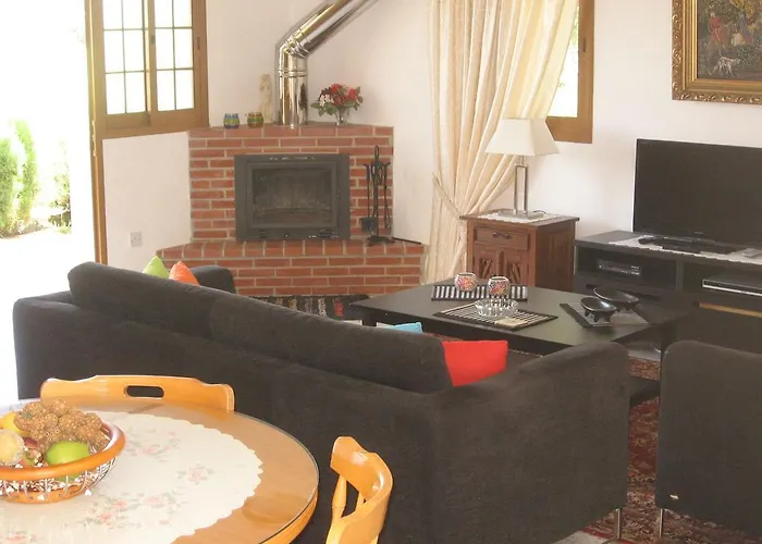 Zena Villa Pissoúri